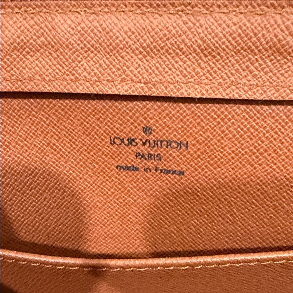 Louis Vuitton Monogram wristlet / Clutch Vintage Authentic! Excellent - Picture 7 of 13